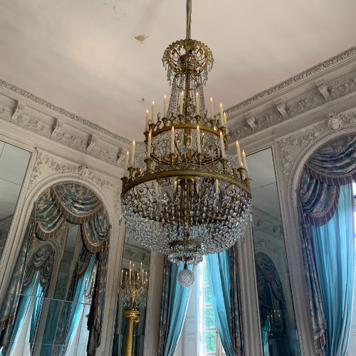 Visiting the Château de Versailles : A Royal Day Trip